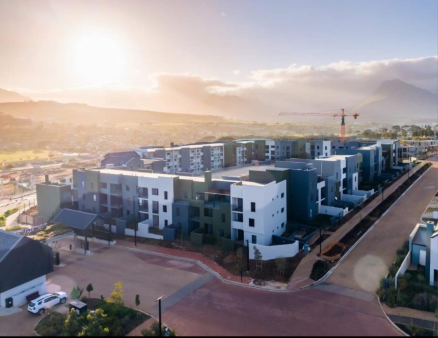 To Let 2 Bedroom Property for Rent in Newinbosch Western Cape